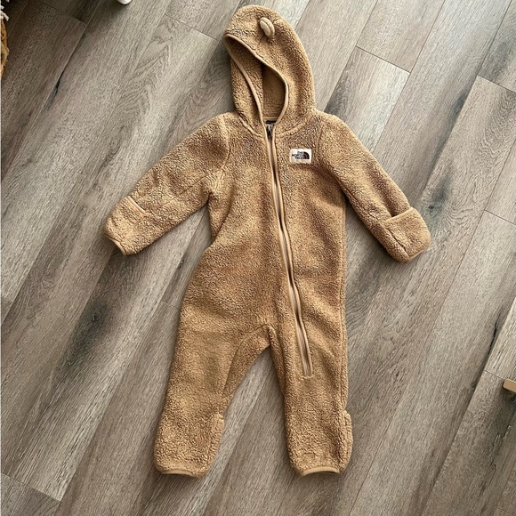 The North Face Other - The North Face Kids Tan Fleece Footie